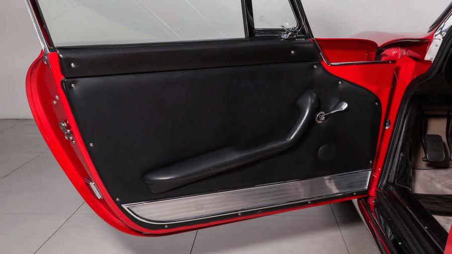 Детали интерьера Ferrari 275 GTB/4 Alloy (10735) 1967 года  (фото 8 из 20)